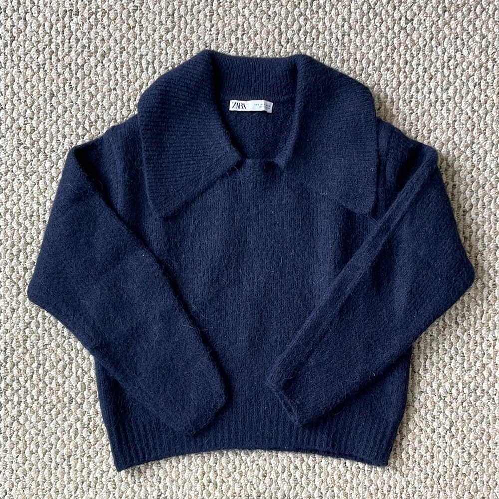 Zara Women's Navy Sweater